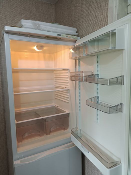 Срочно!Продам холодильник.