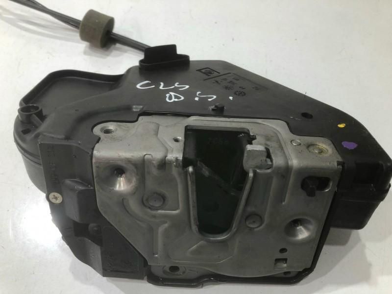 Broasca usa dreapta spate Mercedes CLS C219 w219 Limuzina