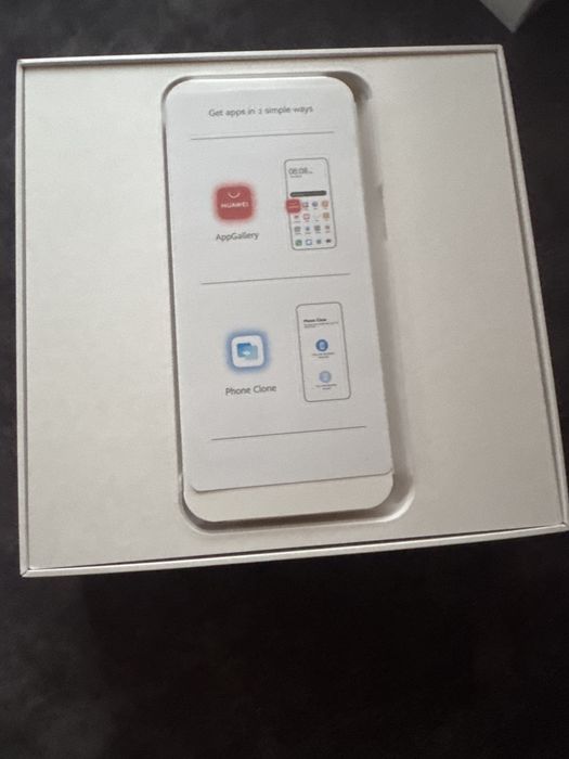 Продавам часовник и телефон на Huawei