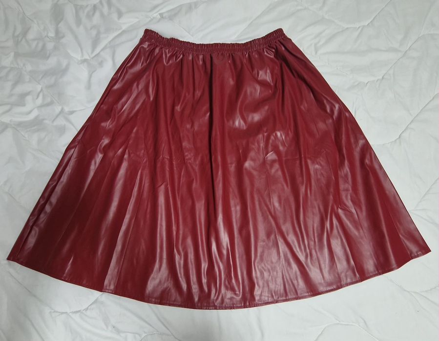 Дамска еко кожена пола