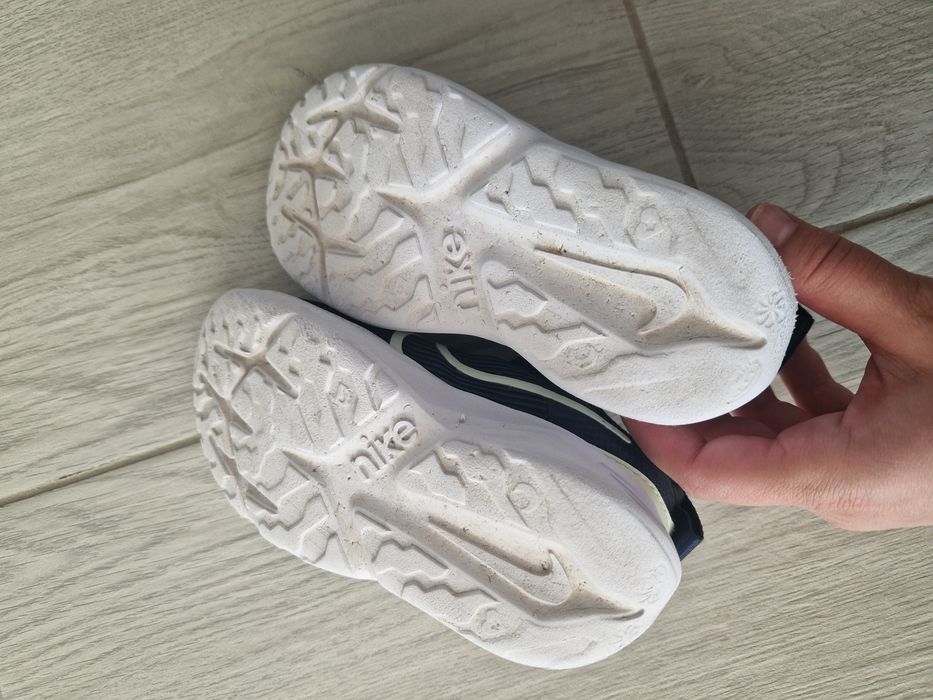 Nike star runner 4, slip on mar 27