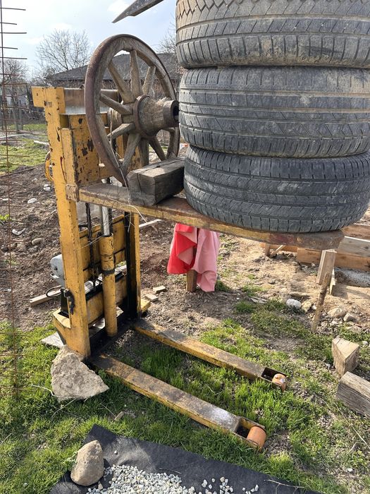 Transpalet , marca Anpalette fabricat în Mulhouse 1000kg