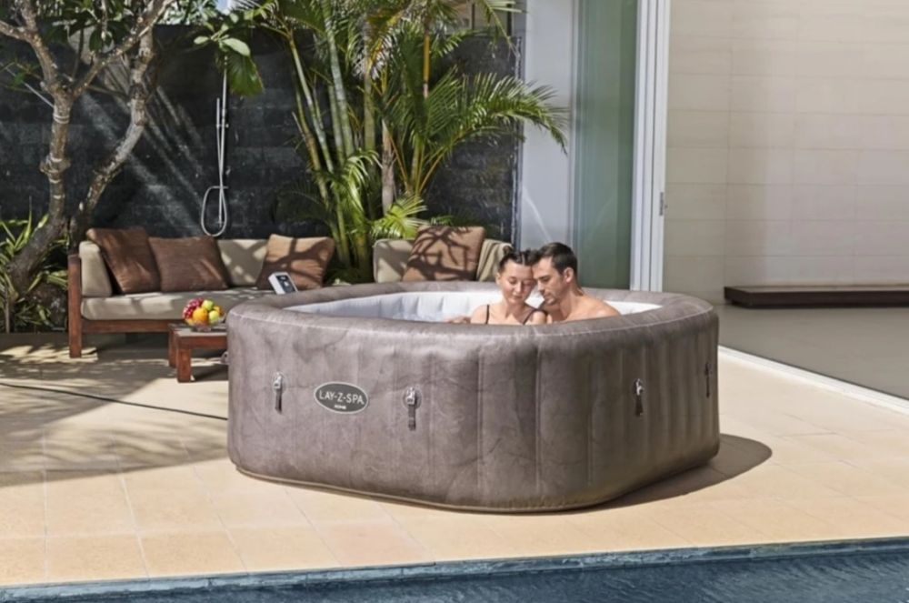 НОВО Суперлуксозно надуваемо джакузи ROME 1.80м-1.80м-71см