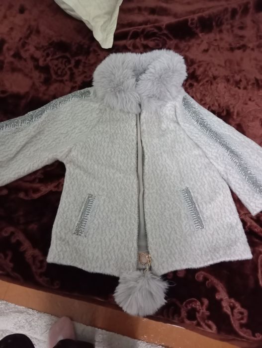 Jemfercha kardigancha jaketcha gʻalat burukcha