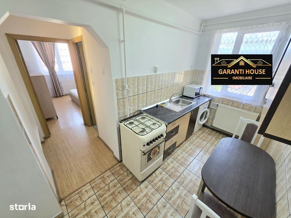 Zona Semiluna, apartament cu 2 camere, mobilat, decomandat — fotografia 3