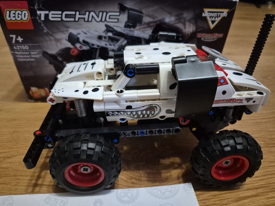 Lego Dalmațian Monster Jam™ Monster Mutt™ - 42150 -  244 piese