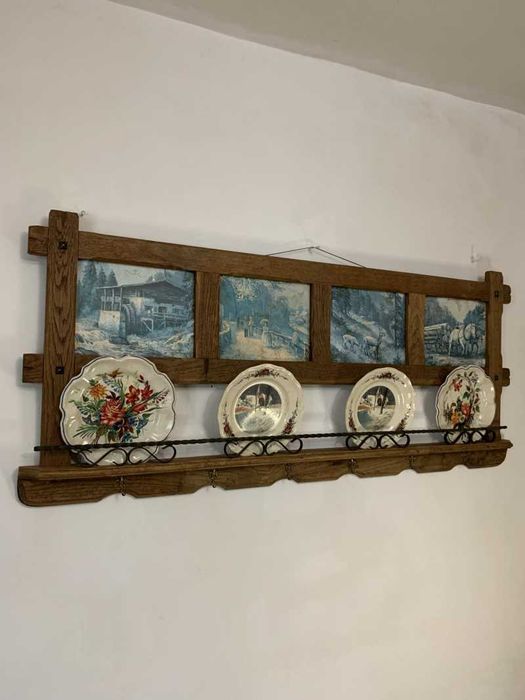 Cuier cu suport de farfuri