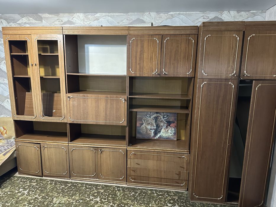 Стенка и шифоньер