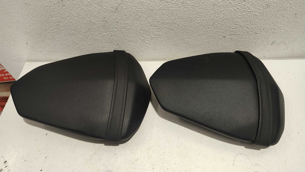 Yamaha R1 Big Bang carene scarite sa