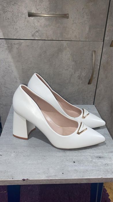 Продам туфли 38 размер