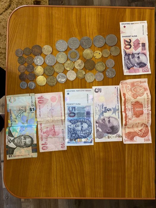 Monede și bancnote vechi