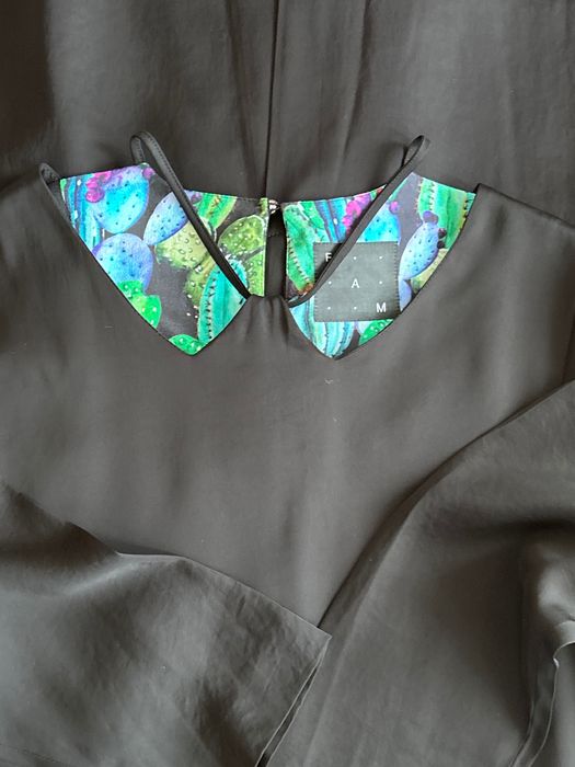 FAM авангардна нтереса черна рокля