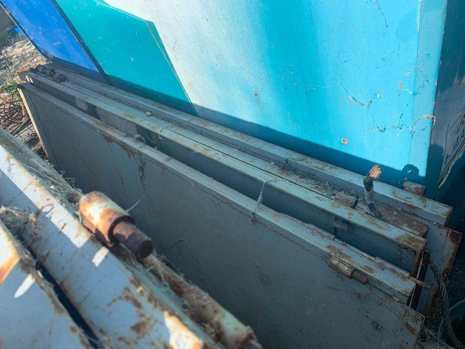 Гаражна врата метална тип хърмоника