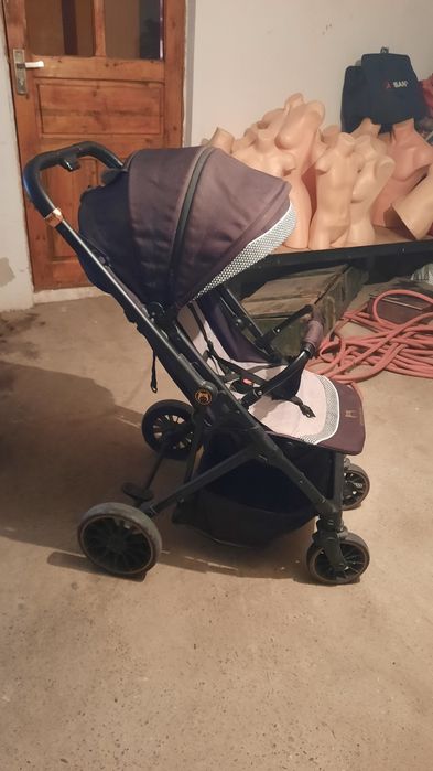 Коляска детская прогулочная