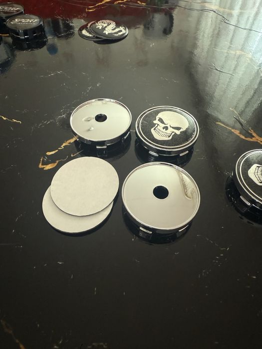 Капачки и стикери за джанти