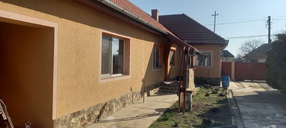 Casă de vânzare în Zimandcuz