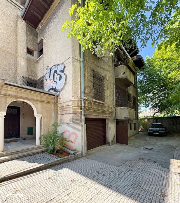 UNIRII-MIRCEA VODA, apartament in vila interbelica, 6 camere, 190 mp