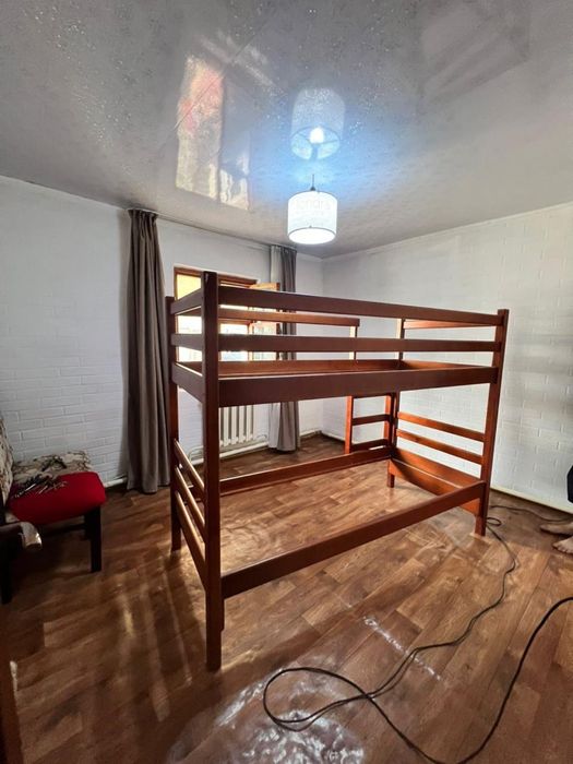 двухъярусная кровать