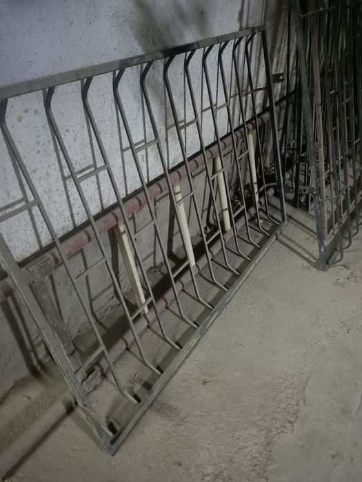 Решотки на окна.