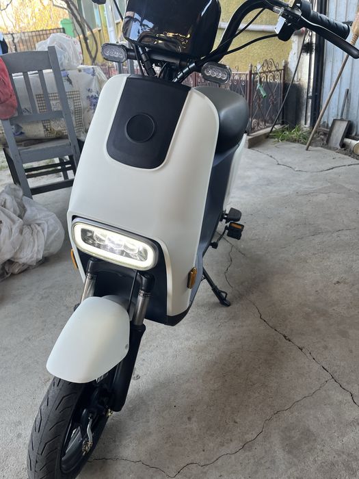 Vand scuter electric 25km/h