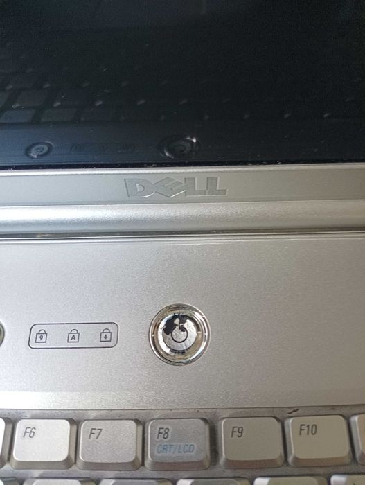 Лаптоп Dell Inspiron 1520