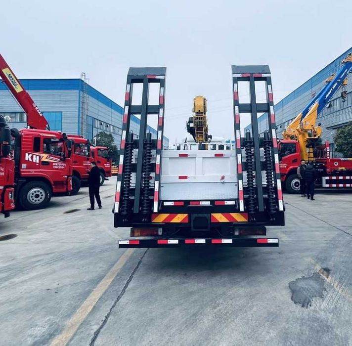 HOWO  6×4 320 ot kuchi Kran Manipulyator Avtokran Evokuator