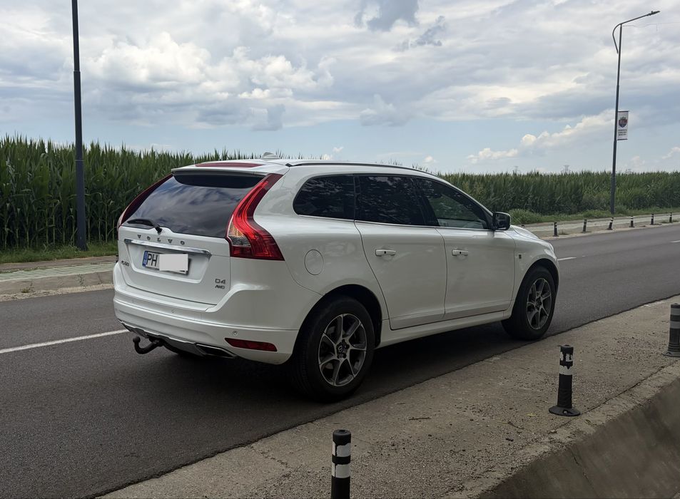 Volvo XC60 D4 AWD Ocean Race – 2.4 Diesel 181 CP – Automat
