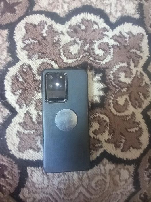 Samsung S 20 ultra sotiladi.