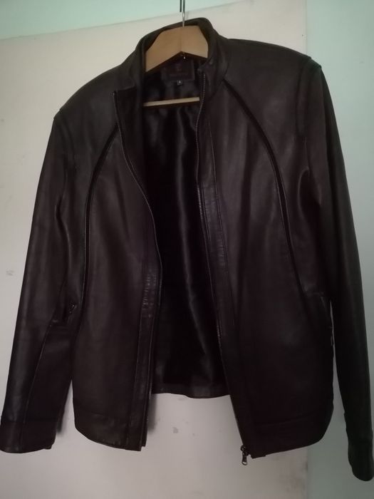 Продам кожаные куртки.