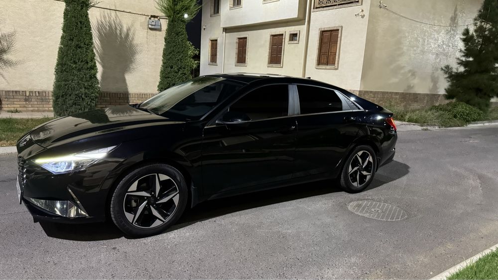 ELANTRA 2021 eleganse plus 21000