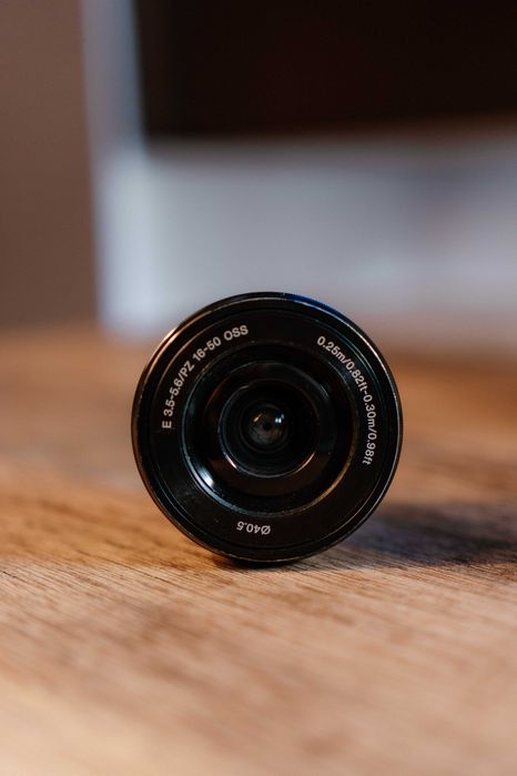 Obiectiv Sony E 16-50mm F3.5-5.6 PZ OSS II