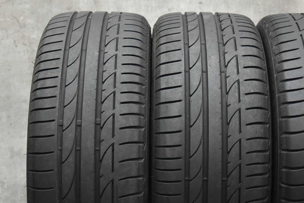 Гуми 235/40/19 Bridgestone