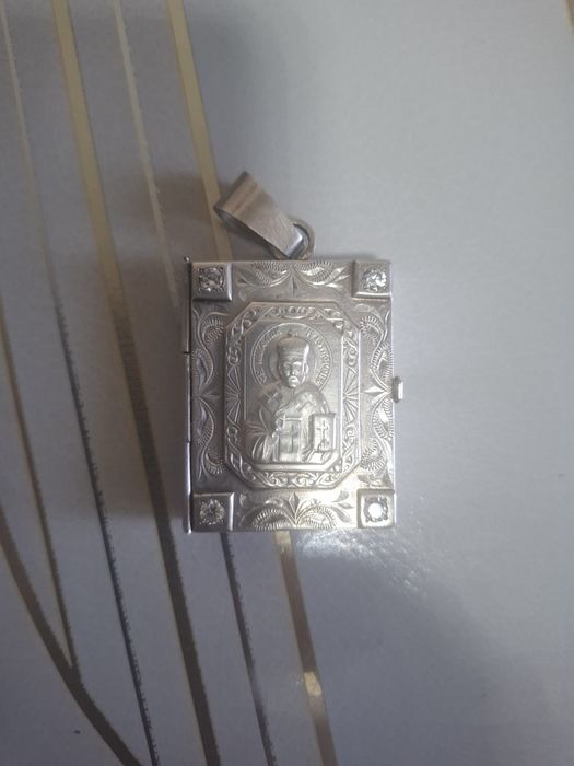 Продам  серебряную подвеску