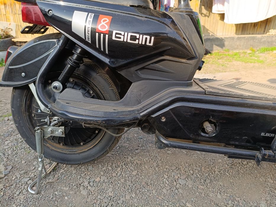 Продам электро скутер  Sk8