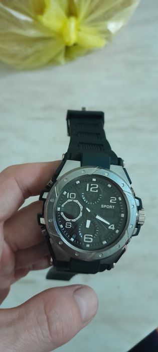 Спортивный сағат сатылады