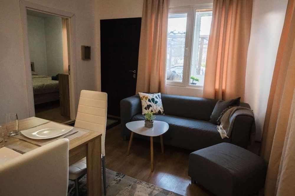 Дава се под наем Къща в Варна, Цветен квартал - 100 кв.м за 450 € - Снимка #1