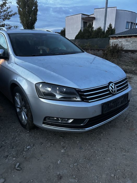 Grilă faruri Volkswagen Passat B7
