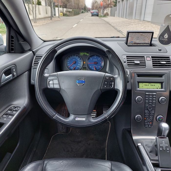 Volvo v50 2.0d r design 2009