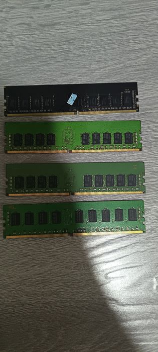 Оперативная Память на 8GB SK Hynix DDR4