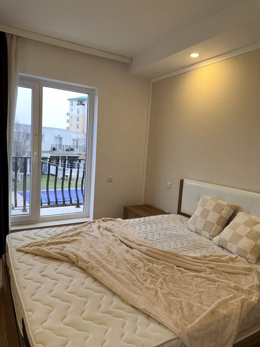 Cosmopolis Vilă 3 camere + Dressing Piscina| Paza | Parcare | Curte