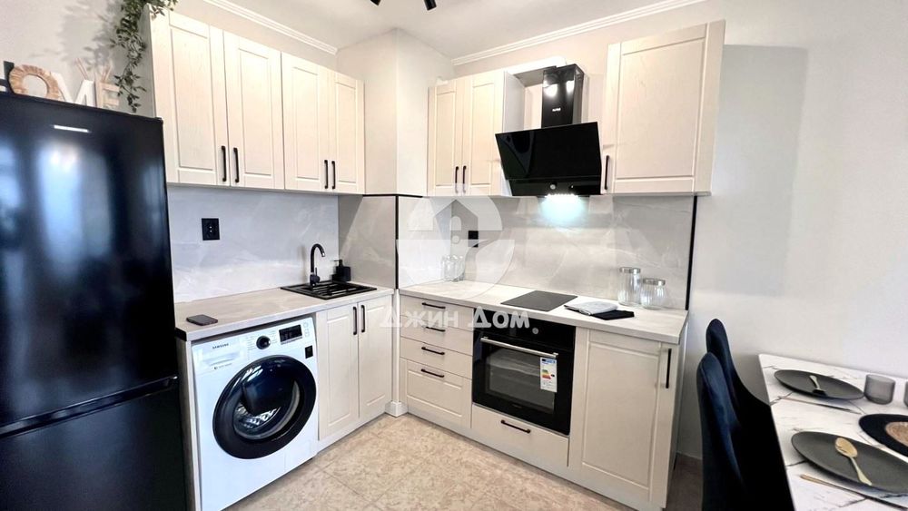 Продава се Двустаен апартамент в Свети Влас - 60 кв.м за 1492 €/кв.м - Снимка #3