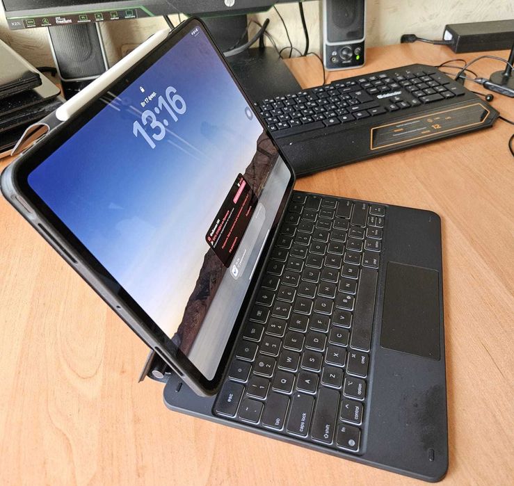 iPad Pro 13   1 TB (один террабайт) Опер. память 16ГБ  Сот связь 5G