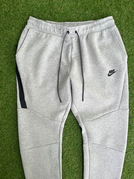 Мъжко долнище : Nike Fleece Tech L