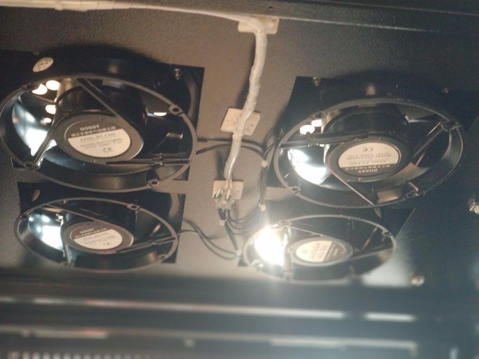 Шкаф телекоммуникационный, серверный 22 U для офиса