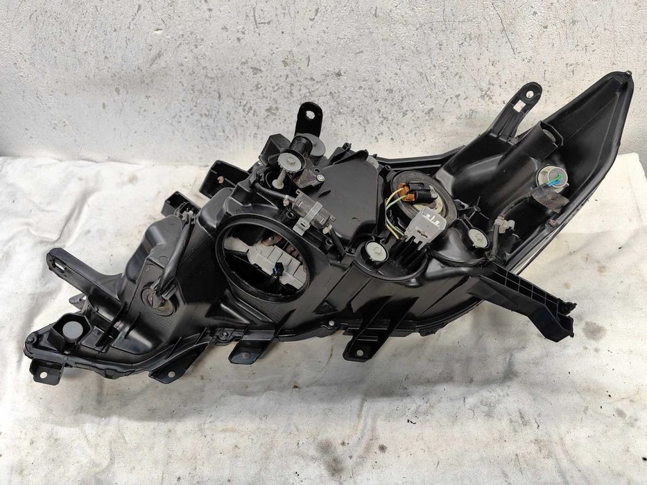 Оригинален фар  Toyota Land Cruiser Prado J150 Full Led