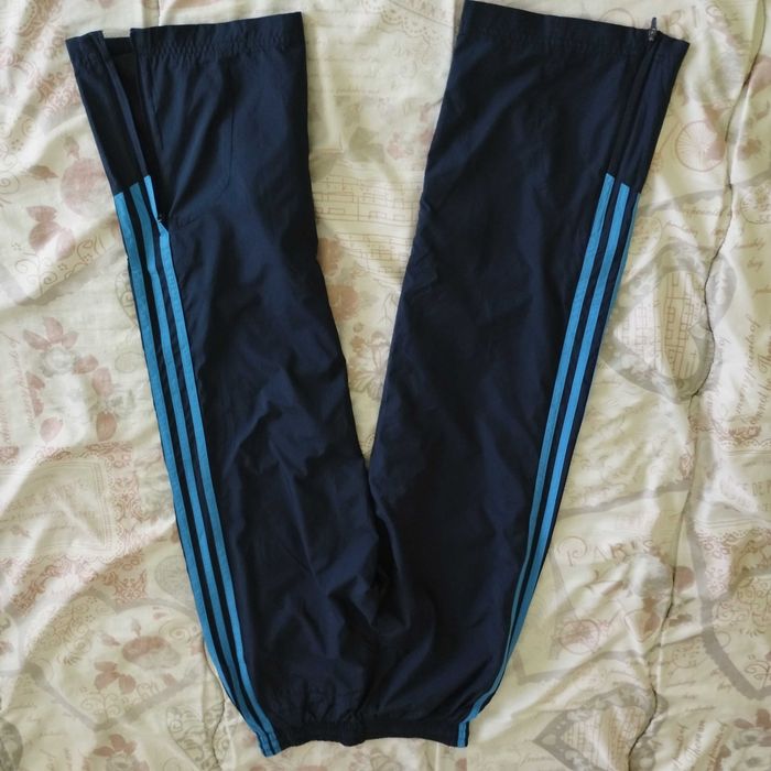 Комплект анцуг Adidas 11-12 г.Цена 44.99 лв.