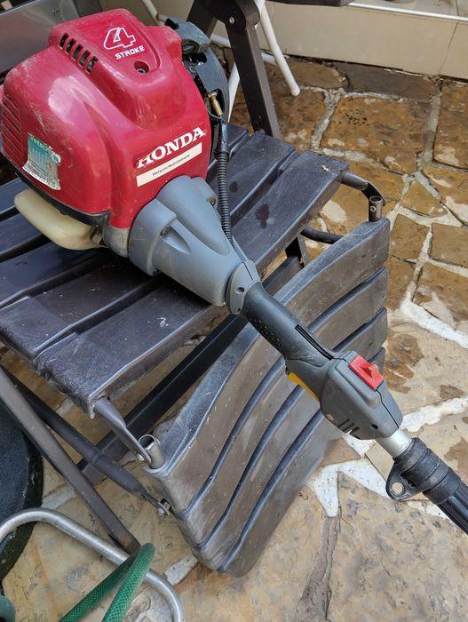 Професионален четиритактов тример Хонда UMK 435 E