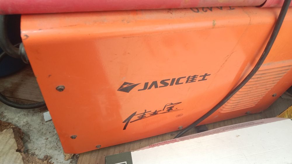 Продам сварочный аппарат на 380 вольт