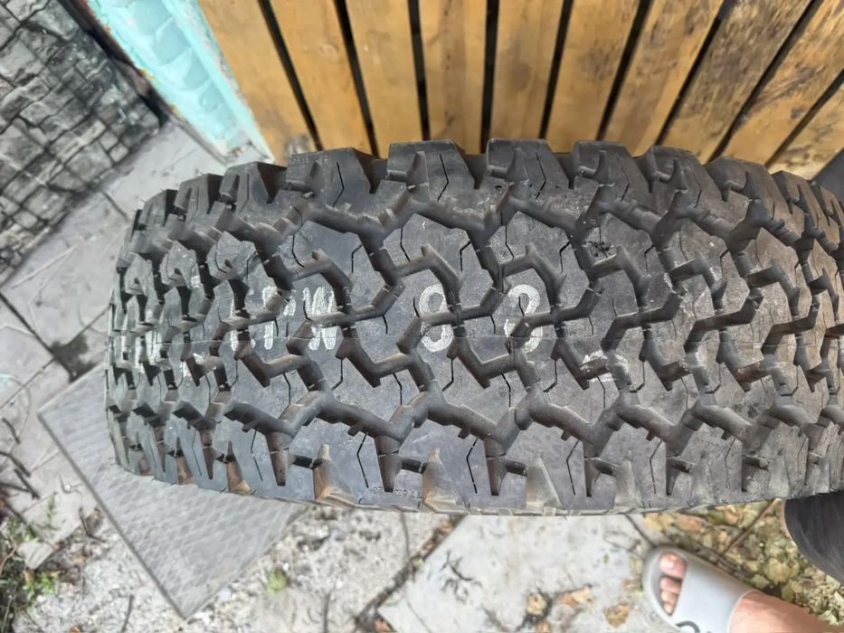 Продам шина летняя