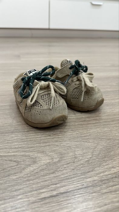 Кроссовки Ginuorat 19р